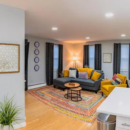 New Beautiful Condo In Bayonne Near Nyc.